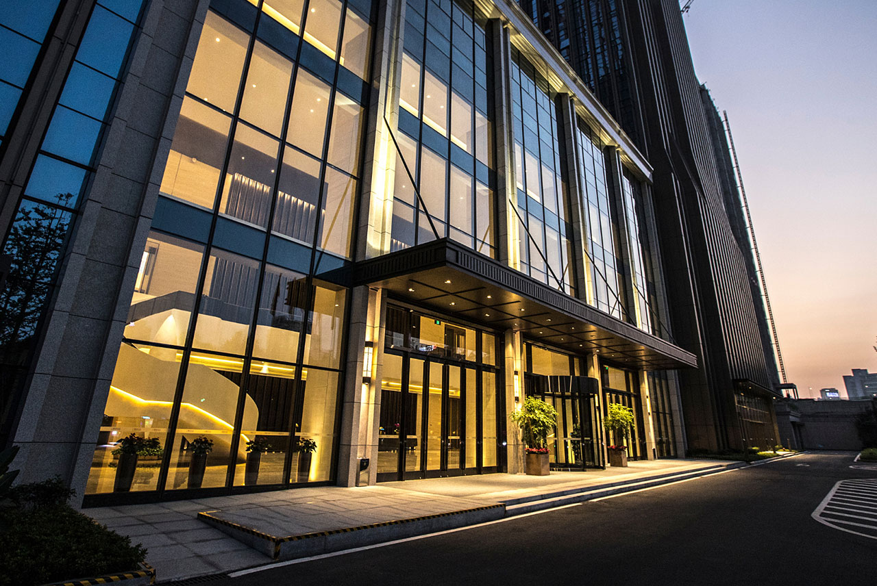 Endure Shades - photo of shade window treatments for office buildings